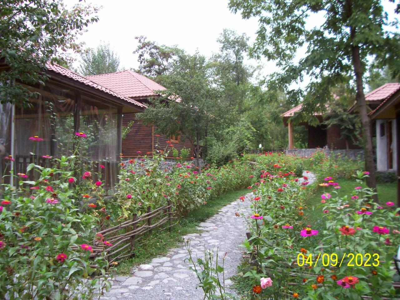Kish Adasi Şǝki Bagian luar foto