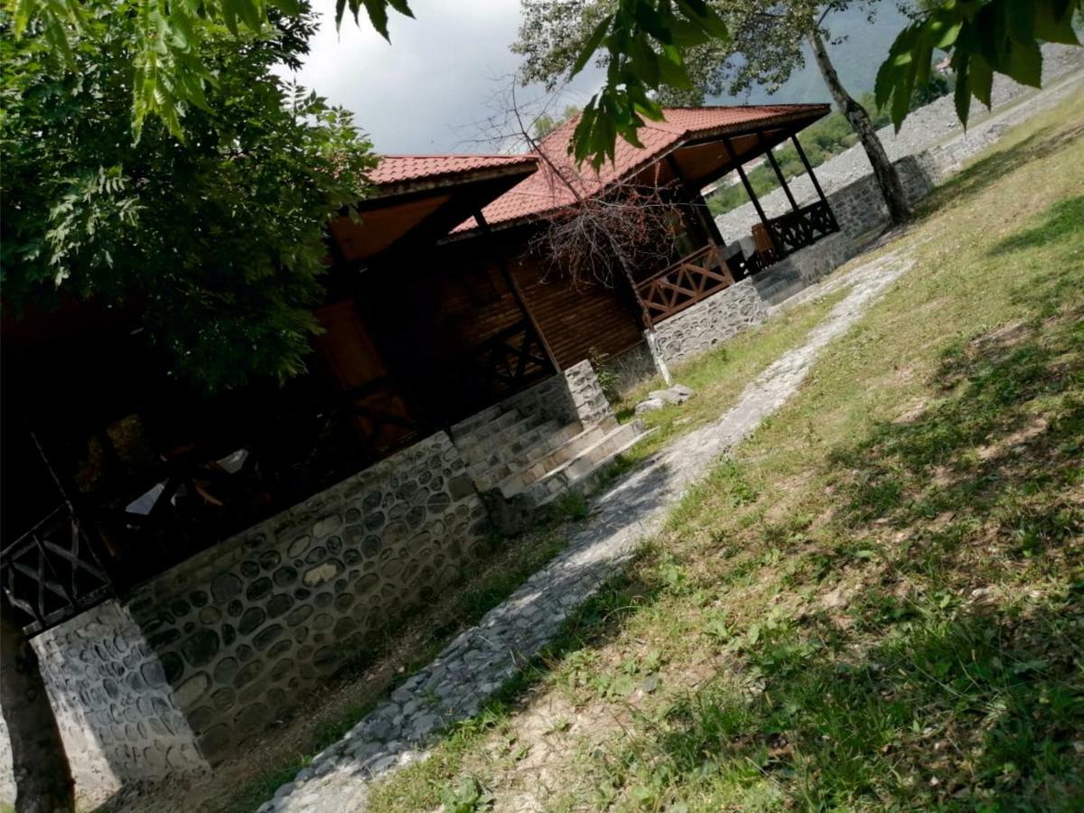 Kish Adasi Şǝki Bagian luar foto